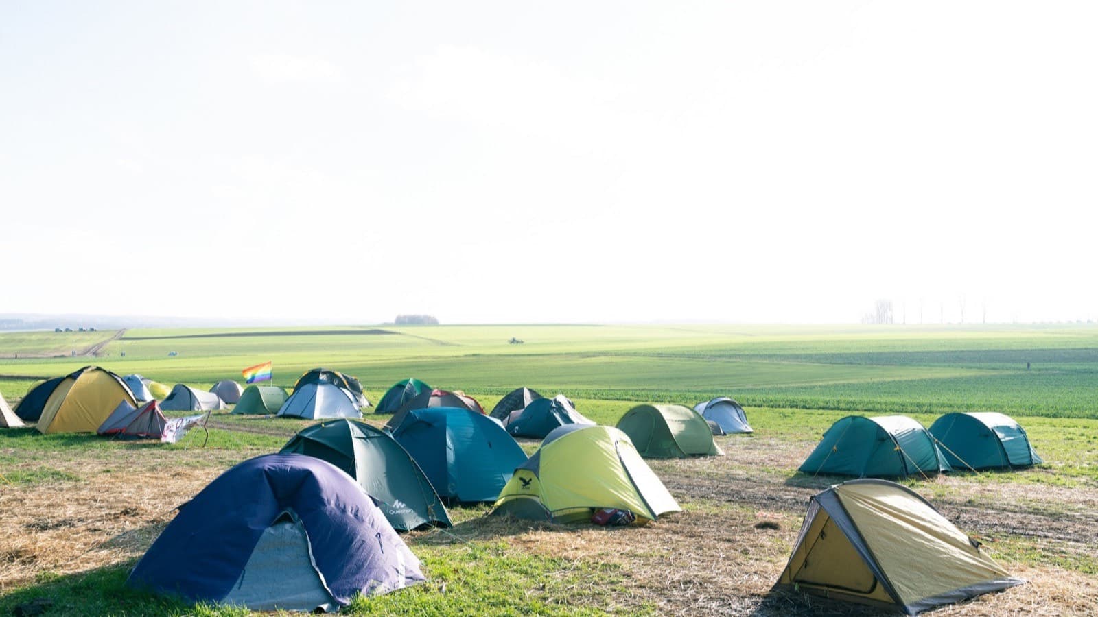 How to plan a Glastonbury 2027 trip with friends